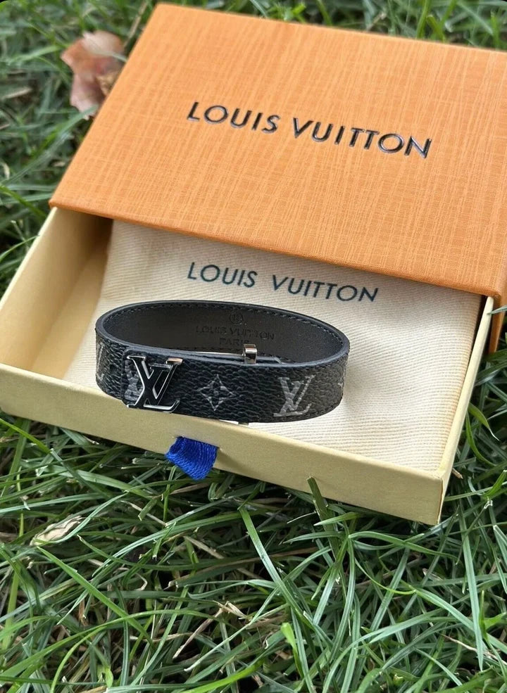 LV BRACELET