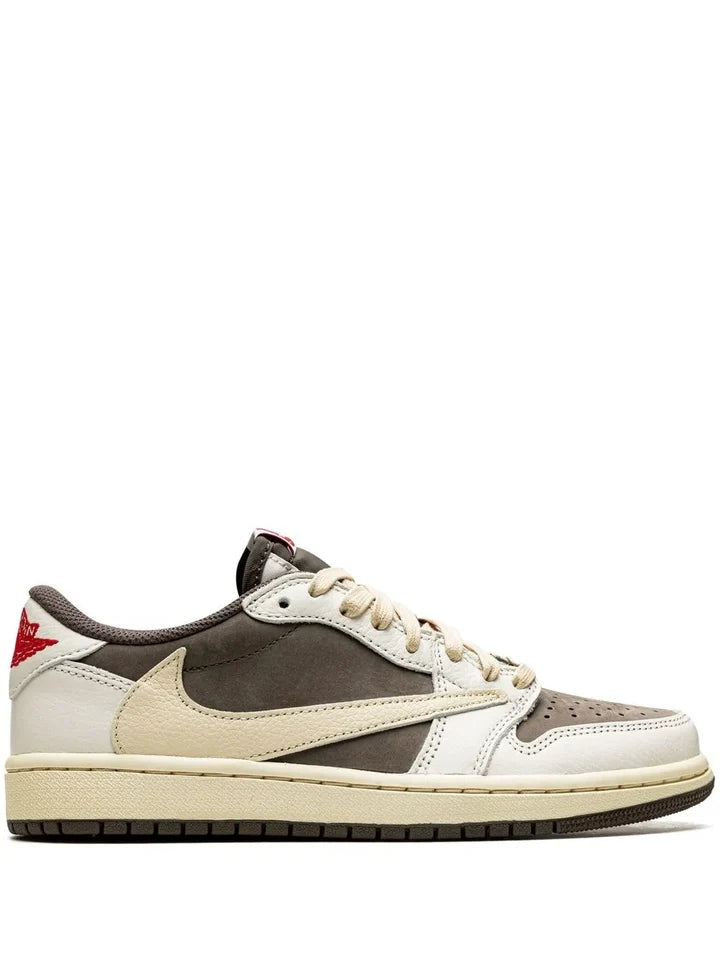 TRAVIS SCOT X JORDAN 1 low